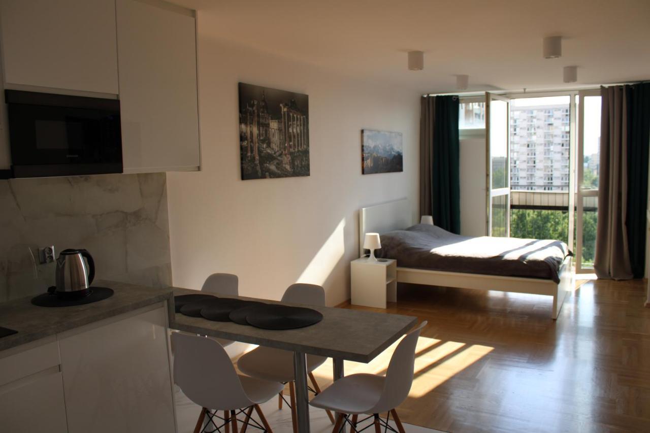 Strict Center Warsaw Comfortable Apartment, 10Th-Floor With Beautiful View On The Park And Skyscrapers, Free Wifi, Self Check-In/Out المظهر الخارجي الصورة
