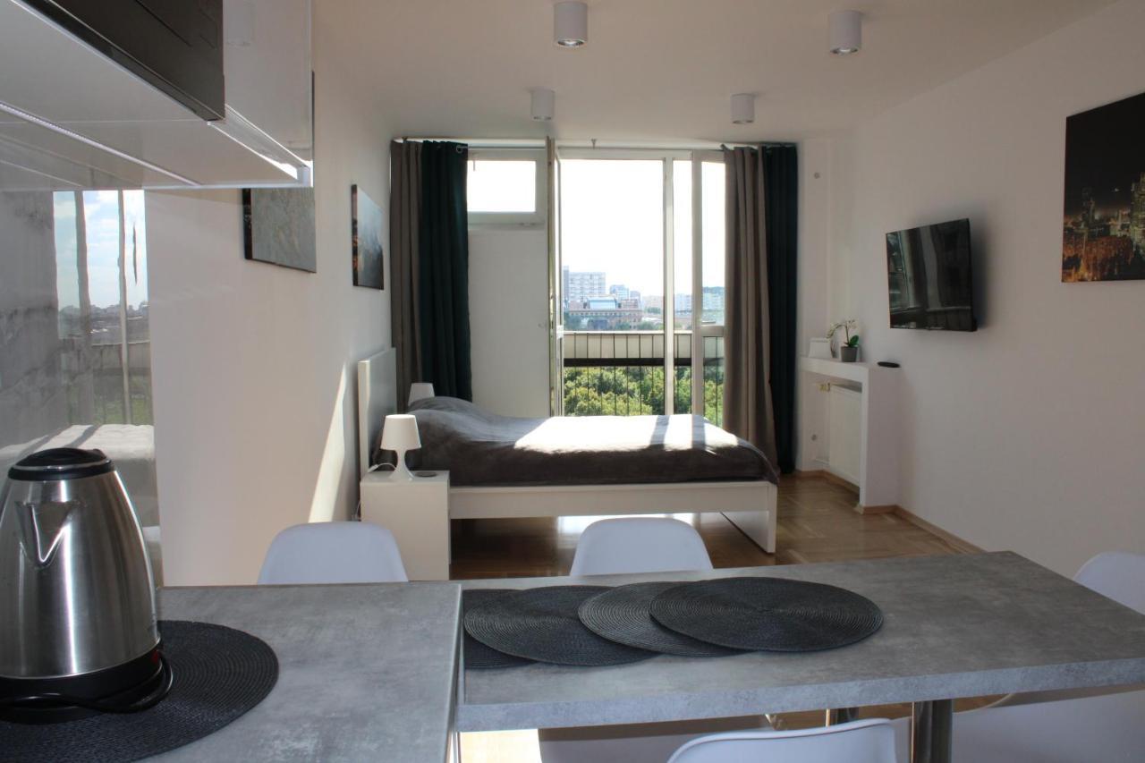 Strict Center Warsaw Comfortable Apartment, 10Th-Floor With Beautiful View On The Park And Skyscrapers, Free Wifi, Self Check-In/Out المظهر الخارجي الصورة